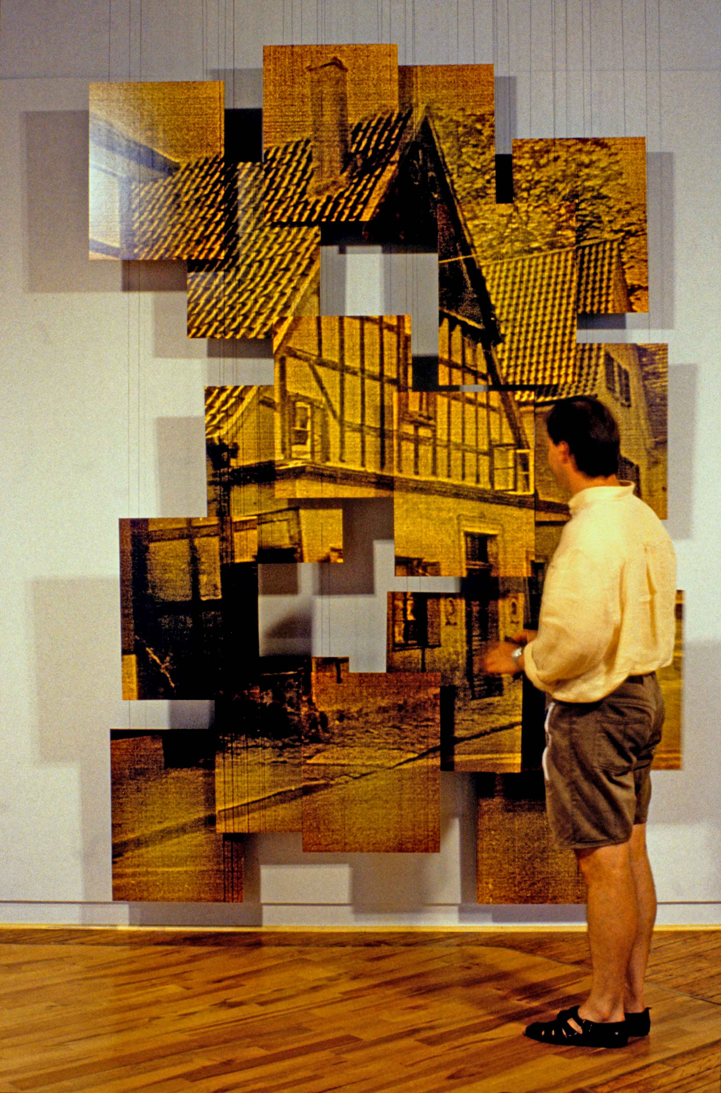 Ausschnitt aus der Multimedia-Installation "Fractured Legacy", hier: Ravensberger Straße, 1997, Foto: Mia Weinberg.